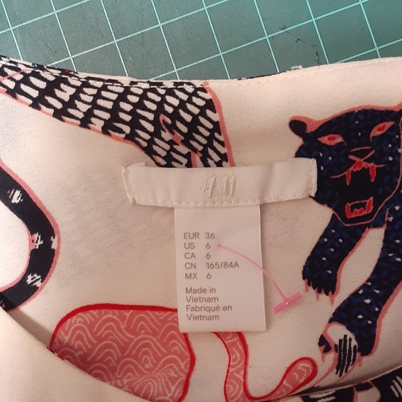H&M Big Cats Dress S - Picture 4 of 5